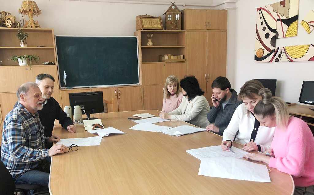   Робочі моменти зустрічі.jpg